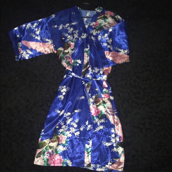 KIMONO ROBE - Picture 3 of 3